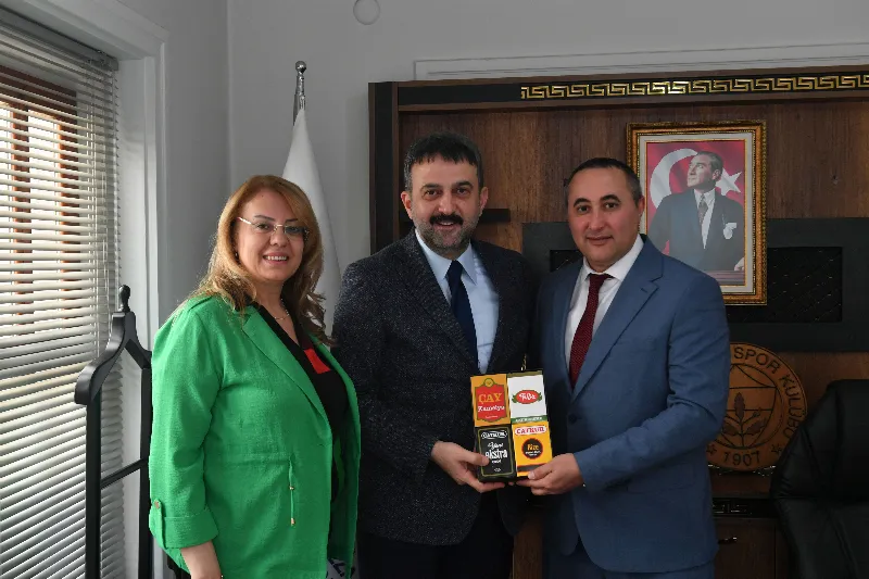 AKK Başkanı Halil İbrahim Yılmaz’dan Ankara Hamburger Pizza Ve Piknik İşletmecileri Odası Başkanlığı’na Seçilen Adem Türk’e Hayırlı Olsun Ziyareti — fotoğraf 2