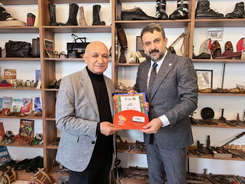 Ankara Umum Ayakkabıcılar ve Çantacılar Esnaf Odası Başkanı Hüseyin Uzun’a Hayırlı Olsun Ziyareti — fotoğraf 3