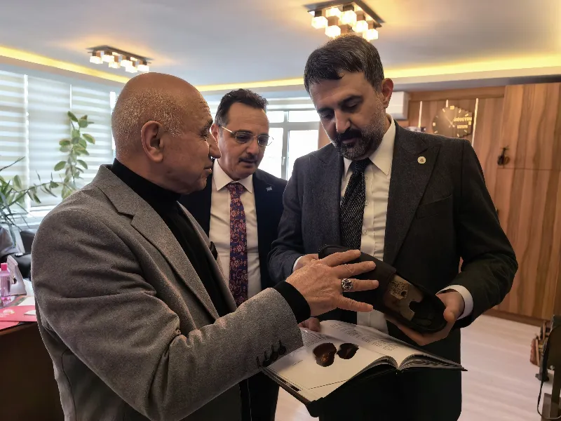 Ankara Umum Ayakkabıcılar ve Çantacılar Esnaf Odası Başkanı Hüseyin Uzun’a Hayırlı Olsun Ziyareti — fotoğraf 6