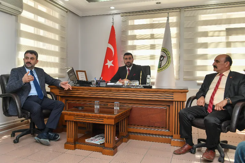 AKK Başkanı Halil İbrahim Yılmaz’dan Ankara Tuhafiye Parfümeri Ve Billuriyeciler Esnaf Odası Başkanı Levent Sağlam’a Hayırlı Olsun Ziyareti — fotoğraf 3