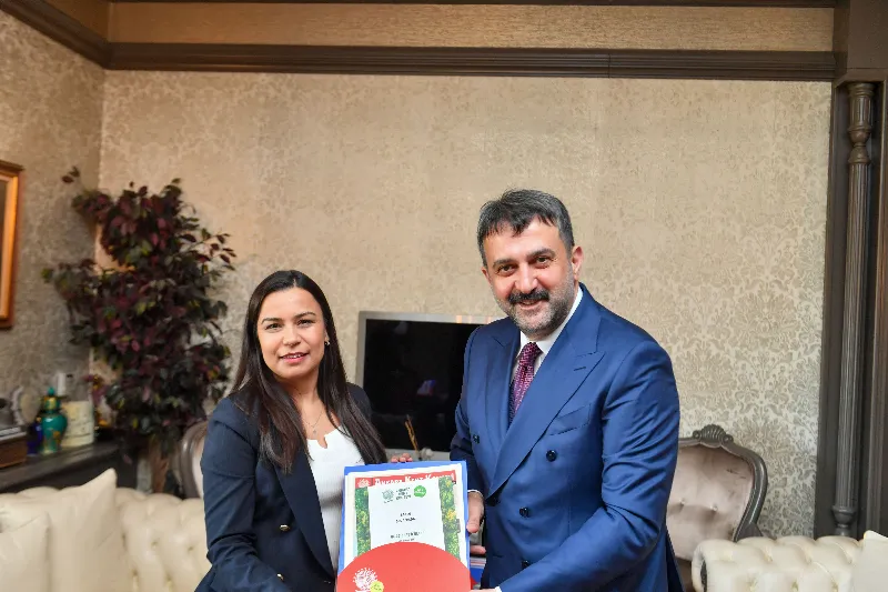 (ANKÜ) Ankara Üniversitesi Geliştirme Vakfı Okulları Müdür Yardımcısı Seda Yıldız Ve Beraberindeki Heyet AKK Başkanı Halil İbrahim Yılmaz’ı Makamında Ziyaret Etti — fotoğraf 6