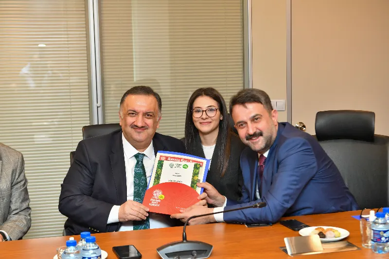 AKK Başkanı Halil İbrahim Yılmaz Beraberindeki Heyet İle Birlikte Deva Partisi Genel Başkanı Ali Babacan’ı Ziyaret Etti — fotoğraf 3