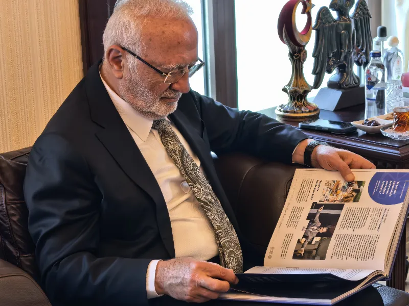 AKK Başkanı Halil İbrahim Yılmaz Ak Parti Genel Başkan Vekili Mustafa Elitaş’ı Ziyaret Etti — fotoğraf 7