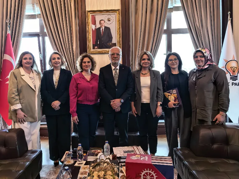 AKK Başkanı Halil İbrahim Yılmaz Ak Parti Genel Başkan Vekili Mustafa Elitaş’ı Ziyaret Etti — fotoğraf 14