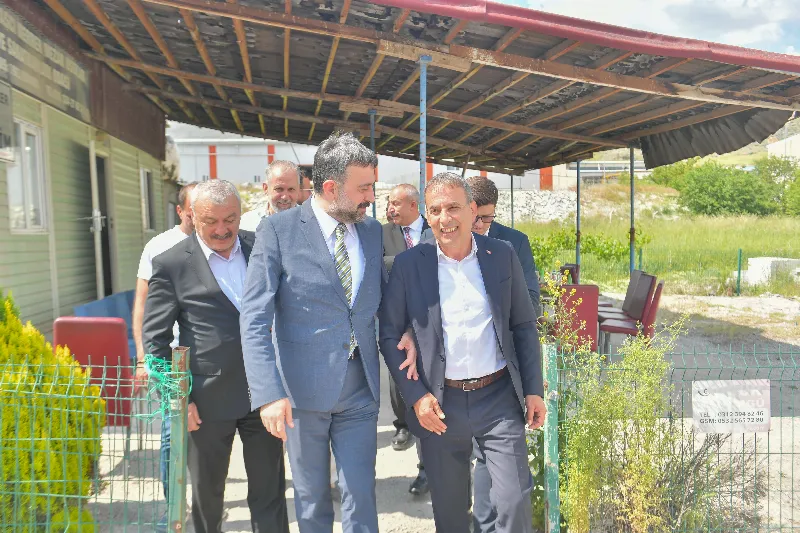 AKK Başkanı Halil İbrahim Yılmaz Ankara Taşcı Mermer Mezar Ustaları Ve Sanatkarlar Odası Başkanı Hakan Sarıkaya’yı Ziyaret Etti — fotoğraf 6
