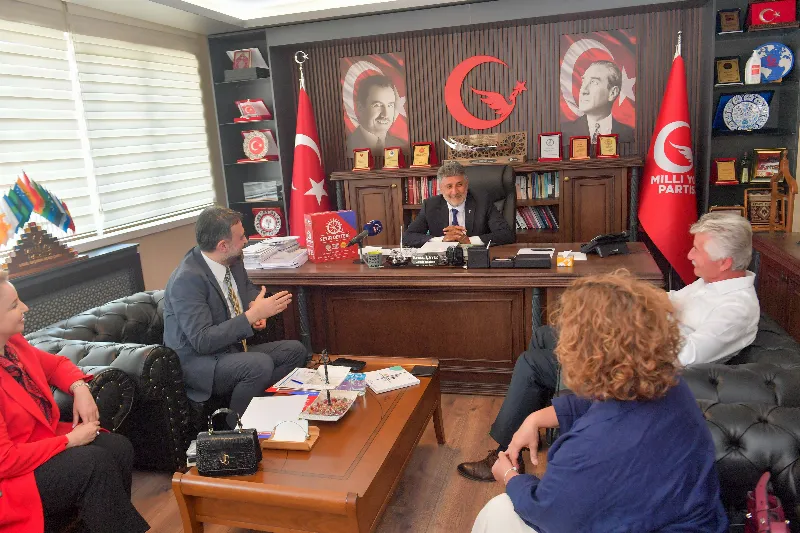 AKK Başkanı Halil İbrahim Yılmaz Ve Beraberindeki Heyet Milli Yol Partisi Genel Başkanı Remzi Çayır’ı Ziyaret Etti — fotoğraf 5