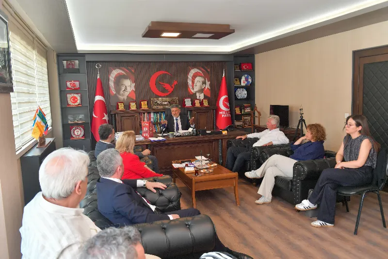 AKK Başkanı Halil İbrahim Yılmaz Ve Beraberindeki Heyet Milli Yol Partisi Genel Başkanı Remzi Çayır’ı Ziyaret Etti — fotoğraf 9
