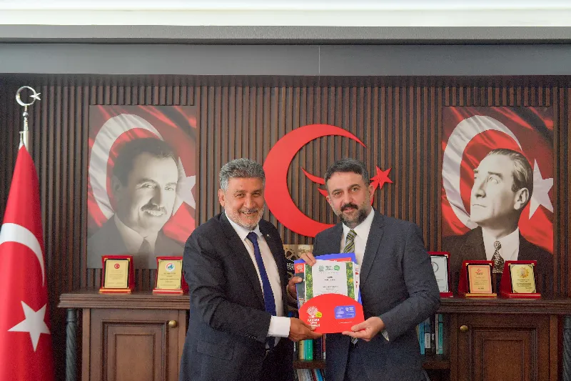 AKK Başkanı Halil İbrahim Yılmaz Ve Beraberindeki Heyet Milli Yol Partisi Genel Başkanı Remzi Çayır’ı Ziyaret Etti — fotoğraf 10