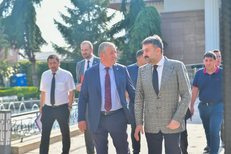 AOSB Başkanı Hüseyin Kutsi Tuncay Ve Beraberindeki Heyet AKK Başkanı Halil İbrahim Yılmaz’ı Makamında Ziyaret Etti — fotoğraf 16