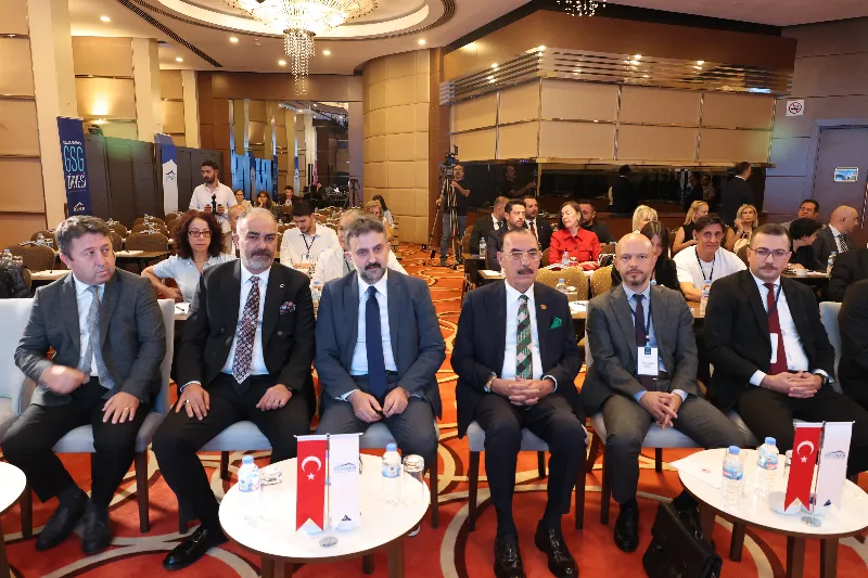 AKK Başkanı Halil İbrahim Yılmaz “TÜMSED 1. ULluslararası GSG Zirvesi 2026 Gayrimenkul Sektörünün Geleceği” Programında Yer Aldı — fotoğraf 4