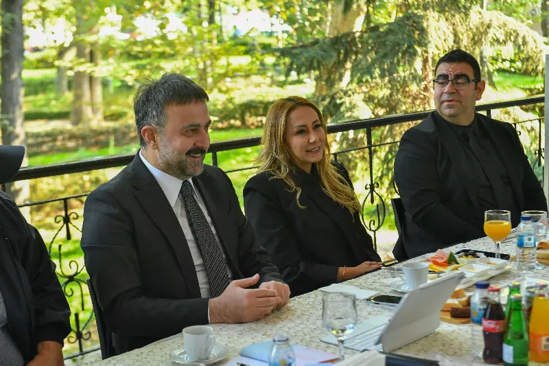 AKK Başkanı Halil İbrahim Yılmaz, Ankara Diş Hekimleri Odası Başkanı Prof. Dr. Ezher Dayısoylu’yu Ağırladı — fotoğraf 7