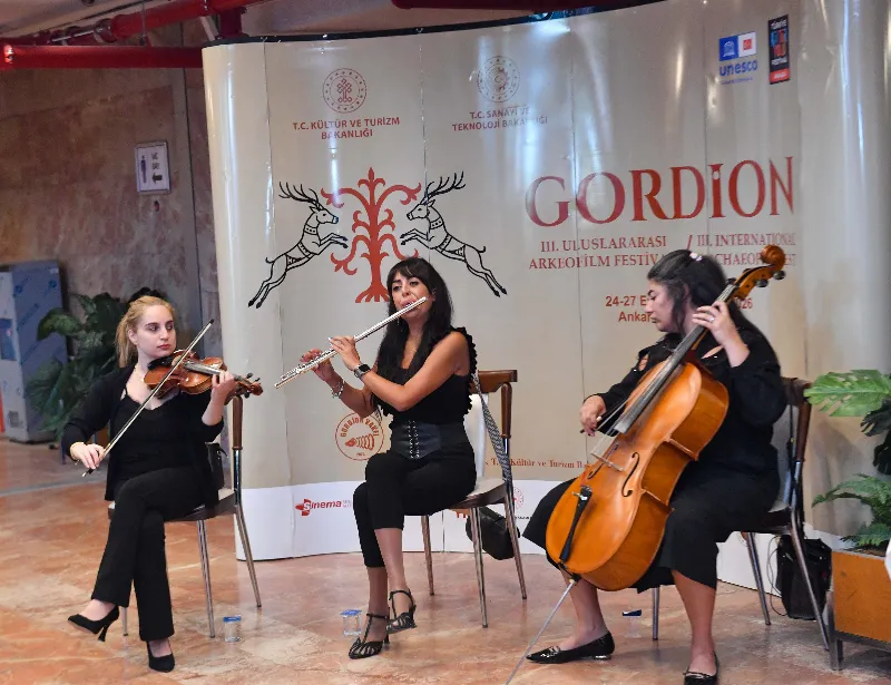 AKK Başkanı Halil İbrahim Yılmaz, III. GORDİON ULUSLARARASI ARKEOFİLM FESTİVALİ’nin Açılışına Katıldı — fotoğraf 2