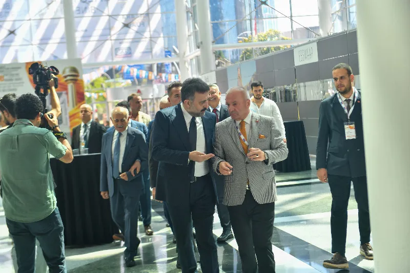AKK Başkanı Halil İbrahim Yılmaz Hazır Giyim Ve Moda Fuarı Açılışına Katıldı — fotoğraf 11