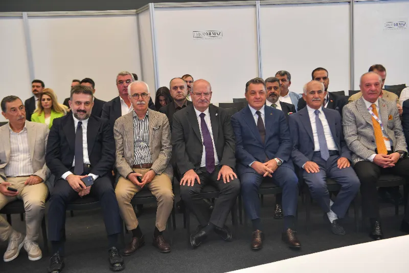 AKK Başkanı Halil İbrahim Yılmaz Hazır Giyim Ve Moda Fuarı Açılışına Katıldı — fotoğraf 13