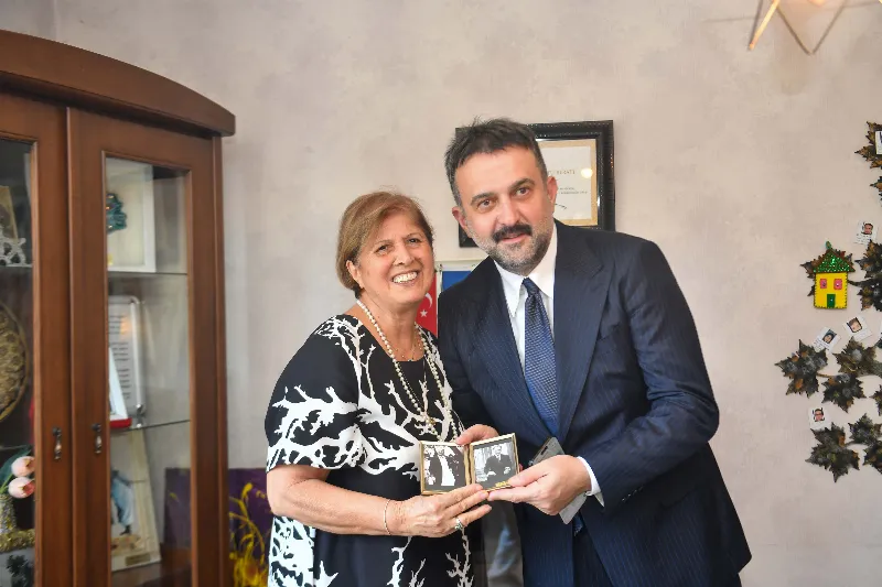 AKK Başkanı Halil İbrahim Yılmaz Uzat Elini Kültür Eğitim Dayanışma Ve Yardımlaşma Derneği Yönetimi İle Bir Araya Geldi — fotoğraf 7