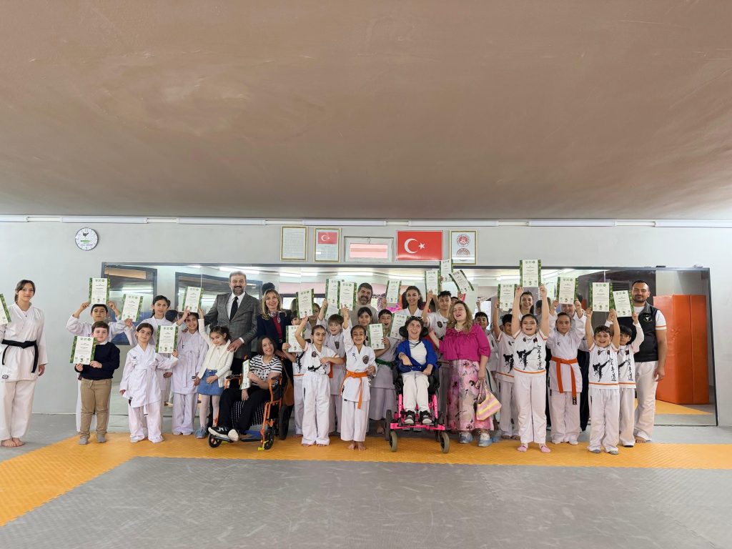 AKK Başkanı Halil İbrahim Yılmaz Batıkent Best Spor Kulübü’nün Açılış Programına Katıldı — fotoğraf 2