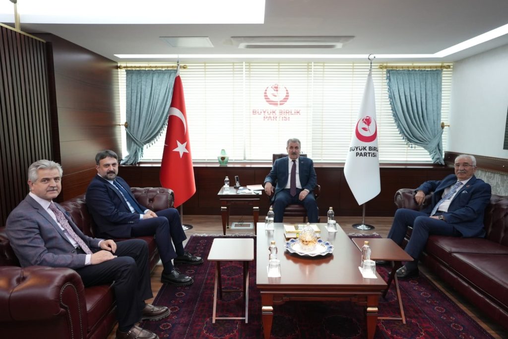 ANKARA KENT KONSEYİ BAŞKANI HALİL İBRAHİM YILMAZ BÜYÜK BİRLİK PARTİSİ GENEL BAŞKANI MUSTAFA DESTİCİ’Yİ ZİYARET ETTİ — fotoğraf 2