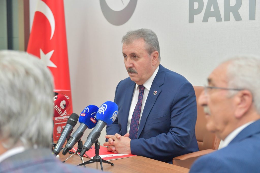 ANKARA KENT KONSEYİ BAŞKANI HALİL İBRAHİM YILMAZ BÜYÜK BİRLİK PARTİSİ GENEL BAŞKANI MUSTAFA DESTİCİ’Yİ ZİYARET ETTİ — fotoğraf 3