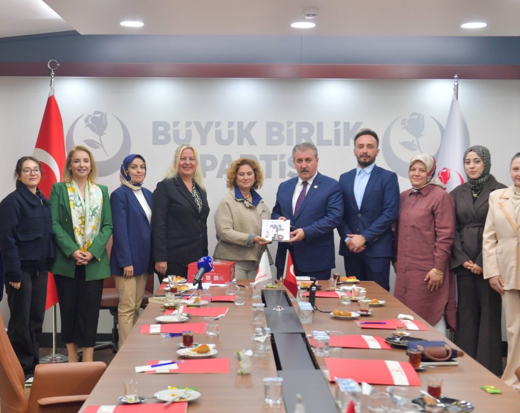 ANKARA KENT KONSEYİ BAŞKANI HALİL İBRAHİM YILMAZ BÜYÜK BİRLİK PARTİSİ GENEL BAŞKANI MUSTAFA DESTİCİ’Yİ ZİYARET ETTİ — fotoğraf 8