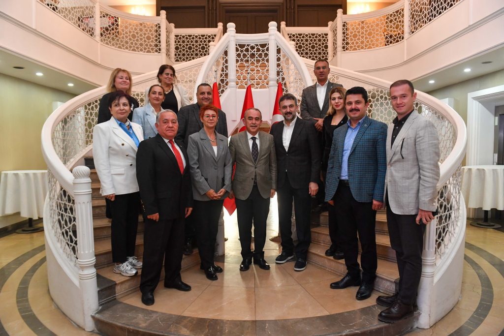 AKK Başkanı Halil İbrahim Yılmaz, Deva Partisi Ankara İl Başkanı Fatma Elçin Gülören Ve Milletvekili Sadullah Ergini’i Ağırladı — fotoğraf 12