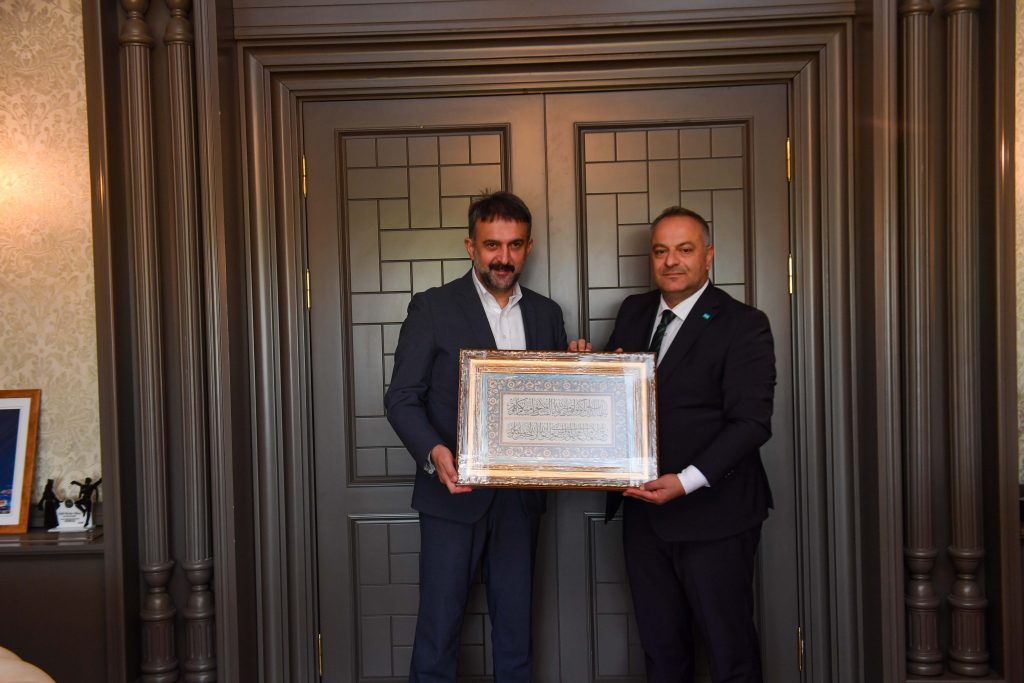 AKK Başkanı Halil İbrahim Yılmaz, Türk İnternet Medya Birliği (TİMBİR) Genel Başkan Yardımcısı Muammer Baloğlu’nu Ağırladı — fotoğraf 2