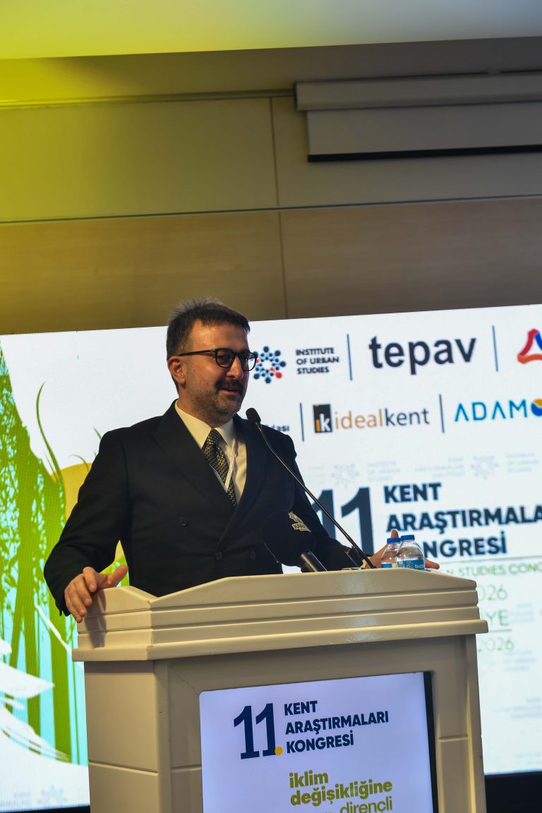 AKK BAŞKANI HALİL İBRAHİM YILMAZ, 11’İNCİ KENT ARAŞTIRMALARI KONGRESİ’NDE KONUŞTU
