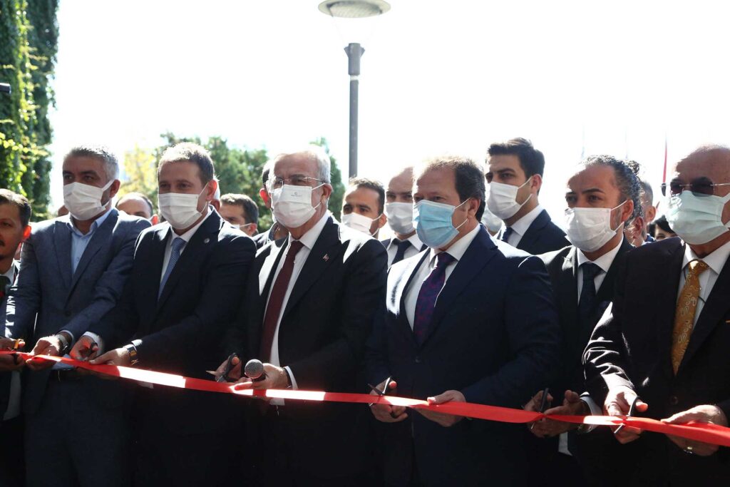ATO Başkan Yardımcısı Yılmaz, Kozmetik Hijyen ve Güzellik Günleri Fuarında — fotoğraf 8