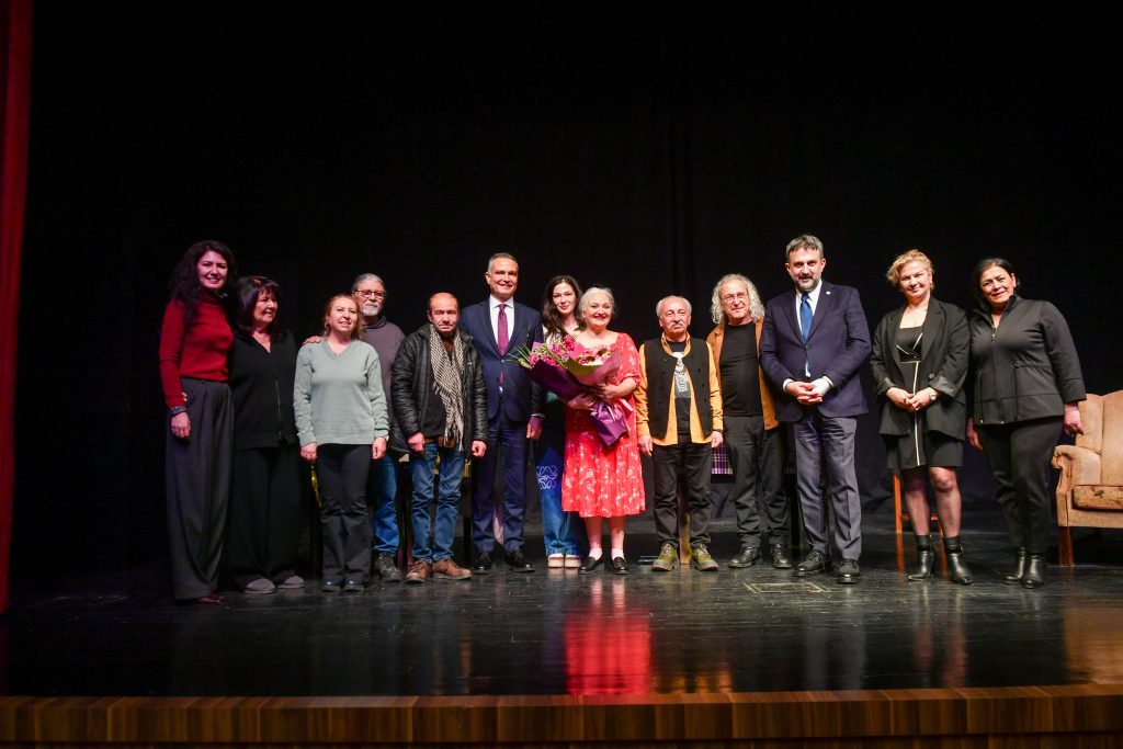 2. Ankara Tiyatro Festivali Kapsamında “Gülpembe” Adlı Oyun Sahnelendi — fotoğraf 6