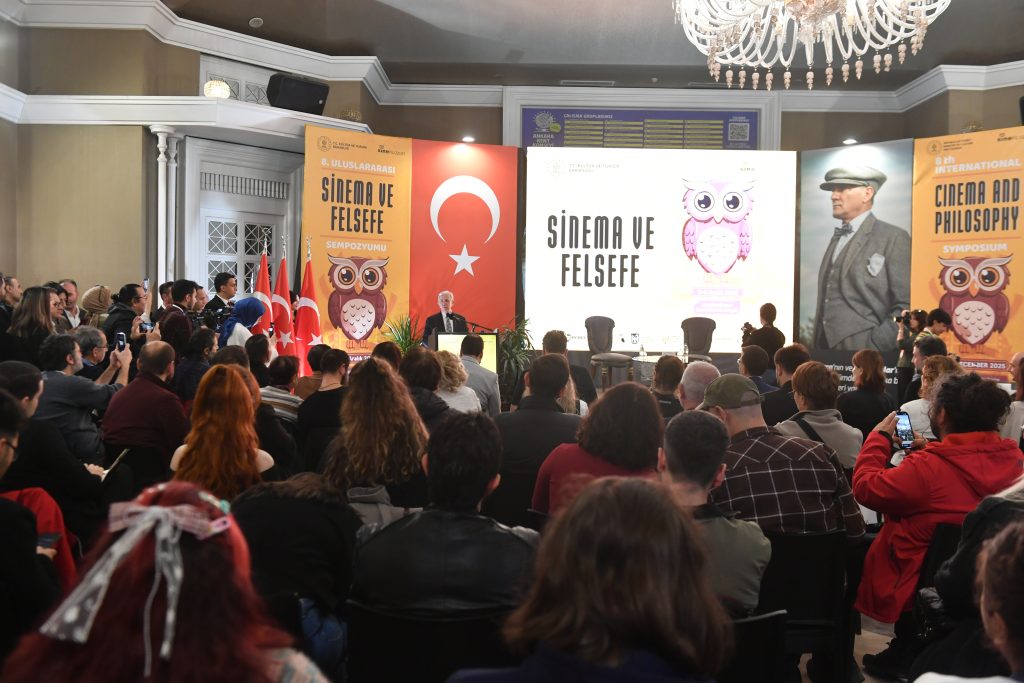 ABB Başkanı Mansur Yavaş, AKK’DEKİ “8. Uluslararası Sinema ve Felsefe Sempozyumu”na Katıldı — fotoğraf 4