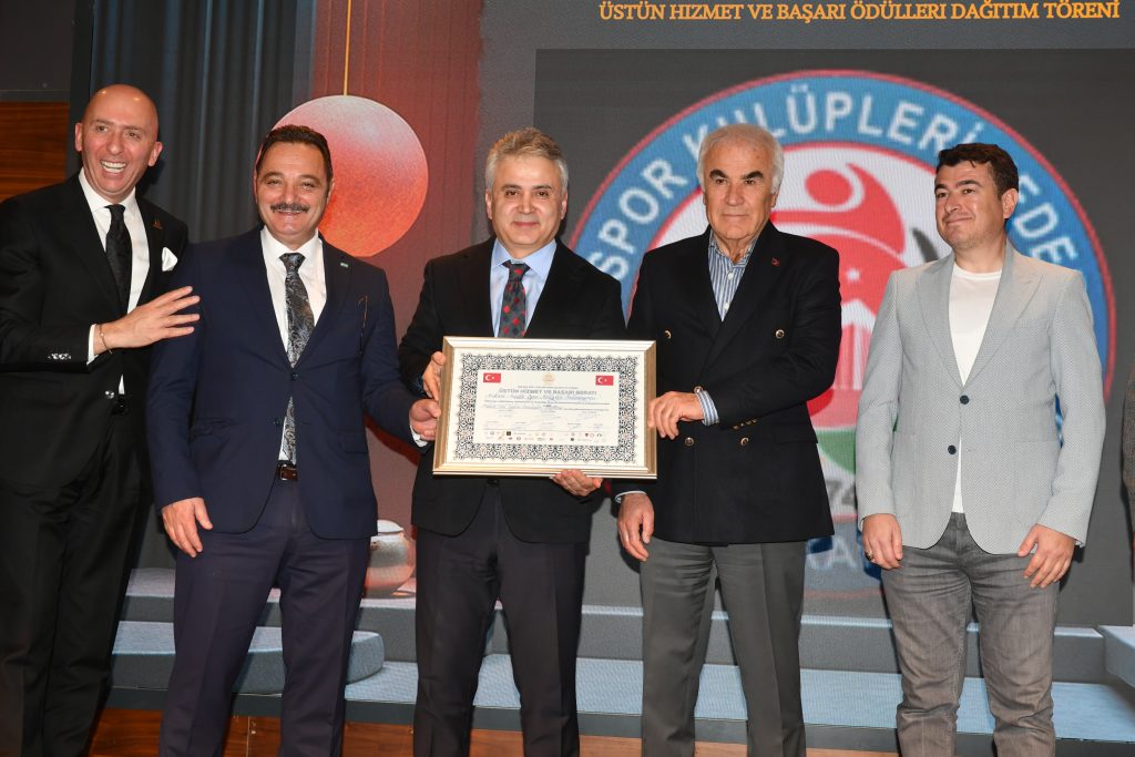Üstün Hizmet ve Başarı Ödülü — fotoğraf 11