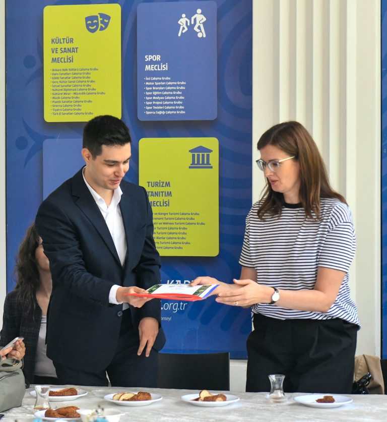 AKK Diplomasi Meclisi’nin Büyükelçilerle Tarihi Miras Gezileri Devam Ediyor — fotoğraf 18