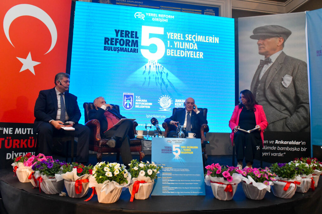 Yerel Seçimlerin 1’inci Yılında Belediyeler Paneline AKK’den Ev Sahipliği — fotoğraf 11