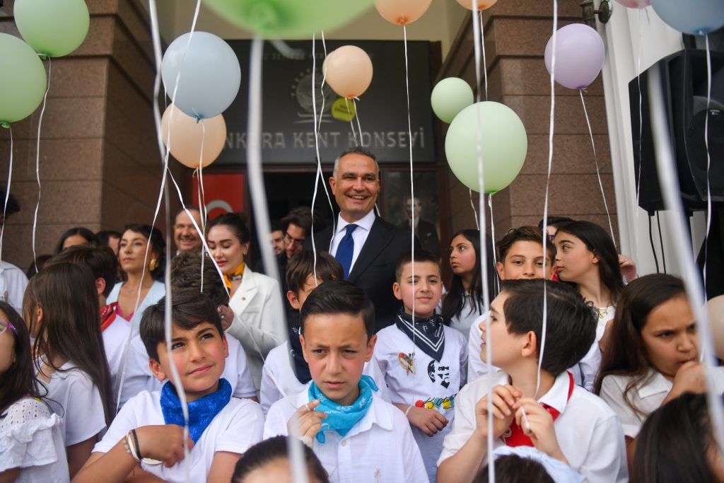 Minik Ellerden Çıkan Eserler, AKK’de Başkentli Sanatseverlerle Buluştu — fotoğraf 2