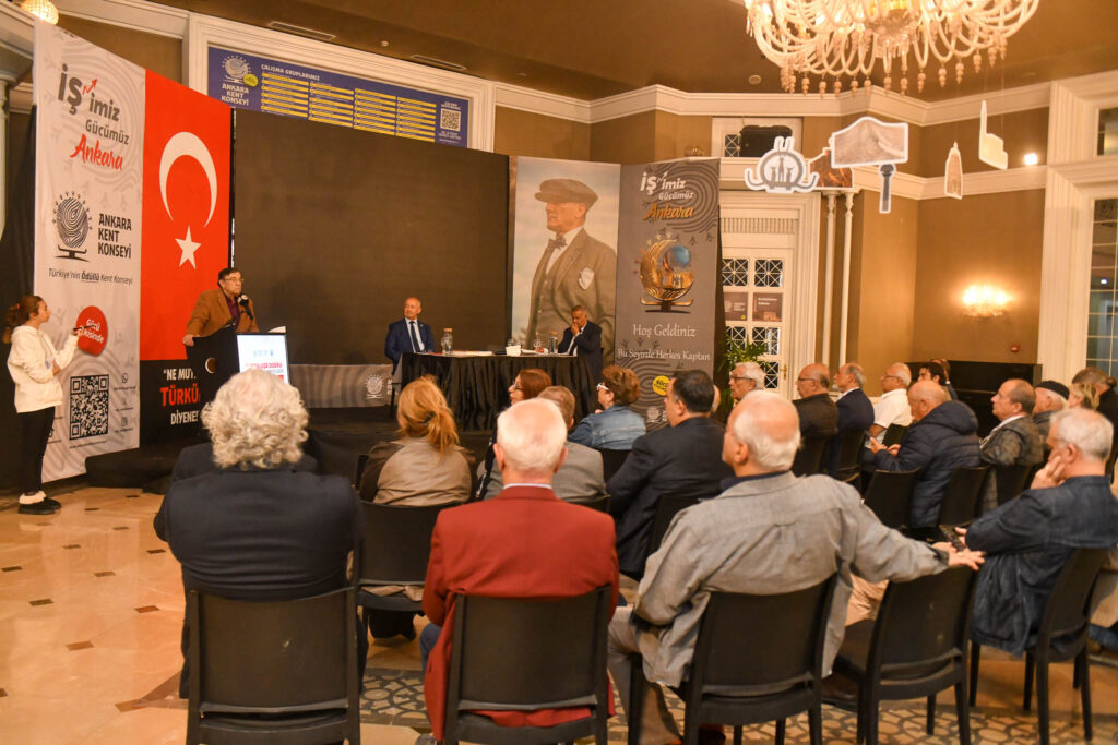 Akk’de “Kurtuluşa Doğru: Başlangıç 16 Mayıs 1919” Paneli: “1919 Yılı Türk Tarihinin En Uzun Yılıydı” — fotoğraf 3