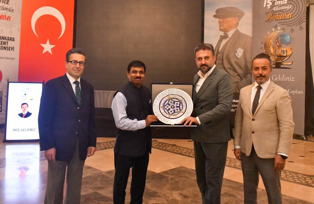 Hindistan Türkiye Büyükelçisi Mukhtesh Pardeshi’den AKK’ye Ziyaret — fotoğraf 2