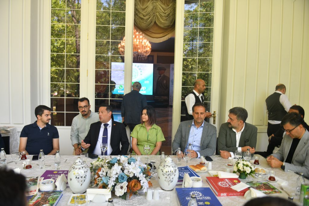 Venezuela’nın Büyükelçisi Freddy Eduardo Molina Gutierrez’in Ankara Kent Konseyi Zİyareti — fotoğraf 2