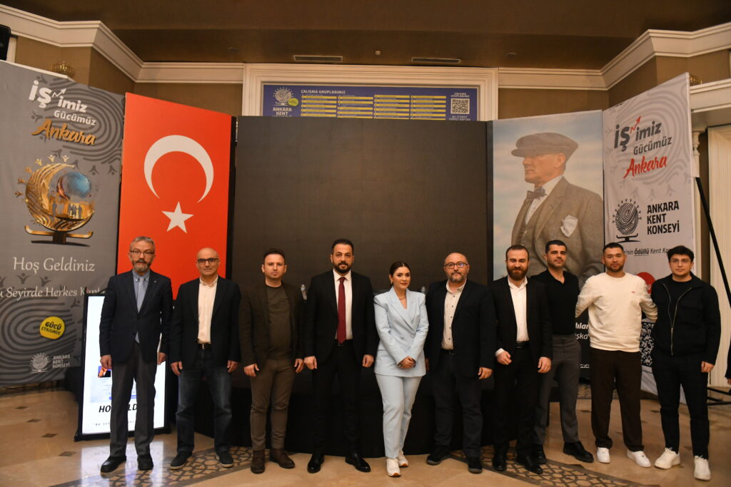 AKK, “Gelenekselden Dijitale: Google Haberciliği” Paneli ile Medya Dünyasının Geleceğine Işık Tuttu — fotoğraf 2