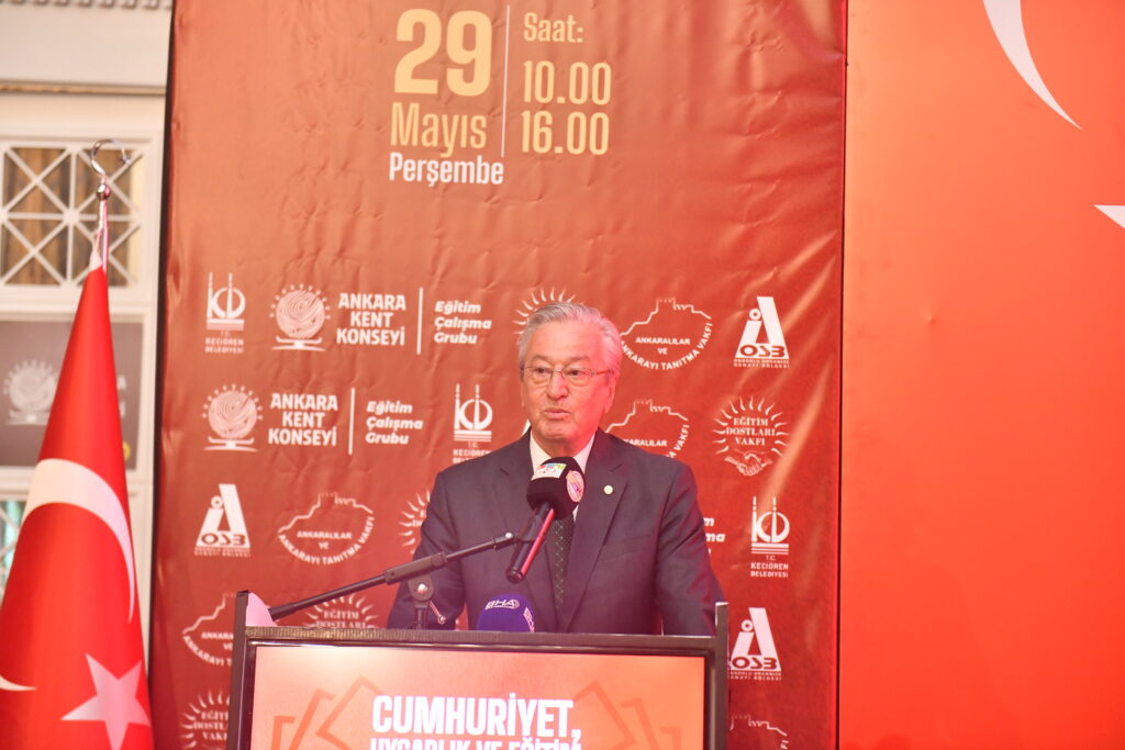 AKK’de “Cumhuriyet, Uygarlık ve Eğitim Sempozyumu” Eğitim Dünyası Işık Tuttu — fotoğraf 3
