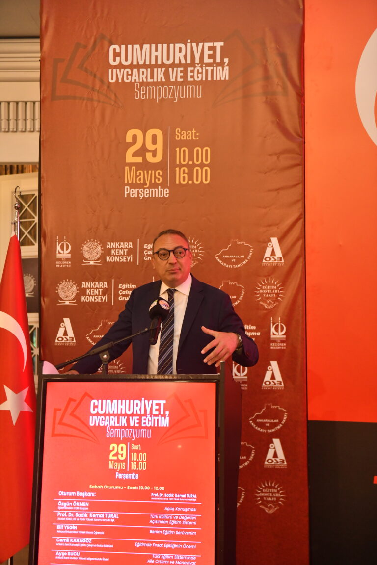 AKK’de “Cumhuriyet, Uygarlık ve Eğitim Sempozyumu” Eğitim Dünyası Işık Tuttu — fotoğraf 15