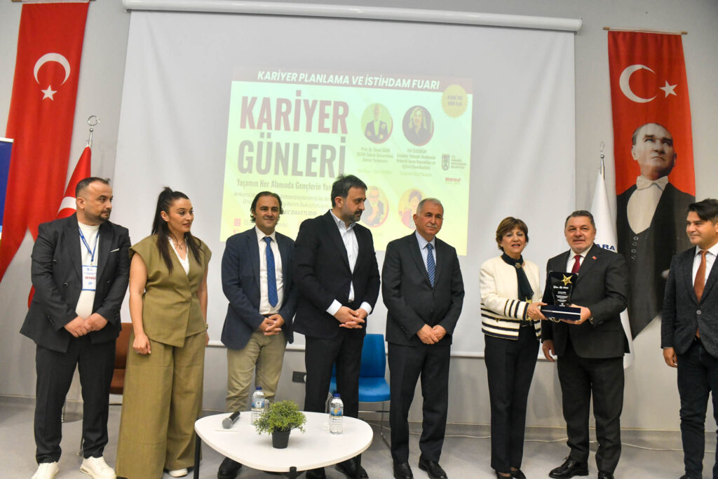 Kariyer Planlama ve İstihdam Fuarı — fotoğraf 8