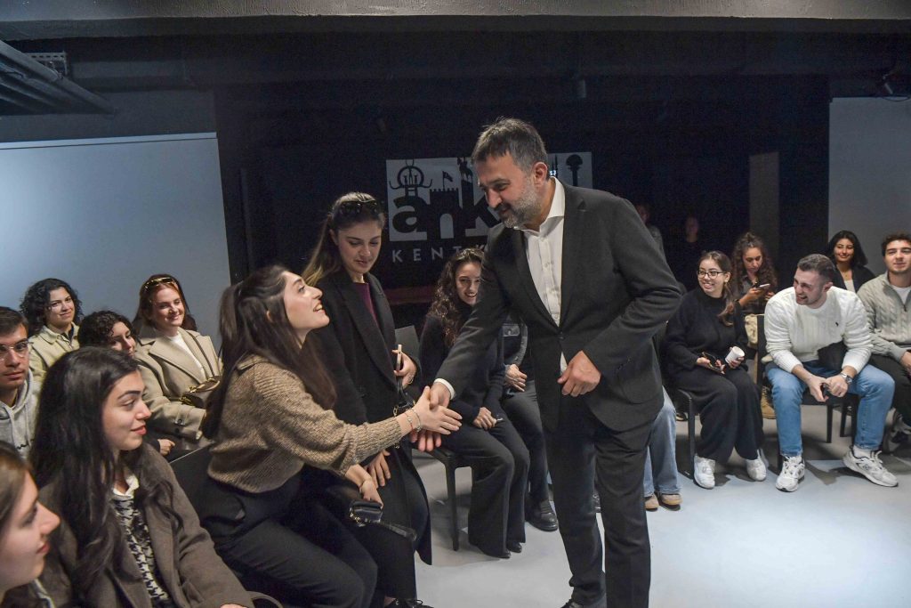 Özyeğin Üniversitesi İdealist Hukukçular Kulübü’nden AKK Başkanı Halil İbrahim Yılmaz’a Ziyaret — fotoğraf 6