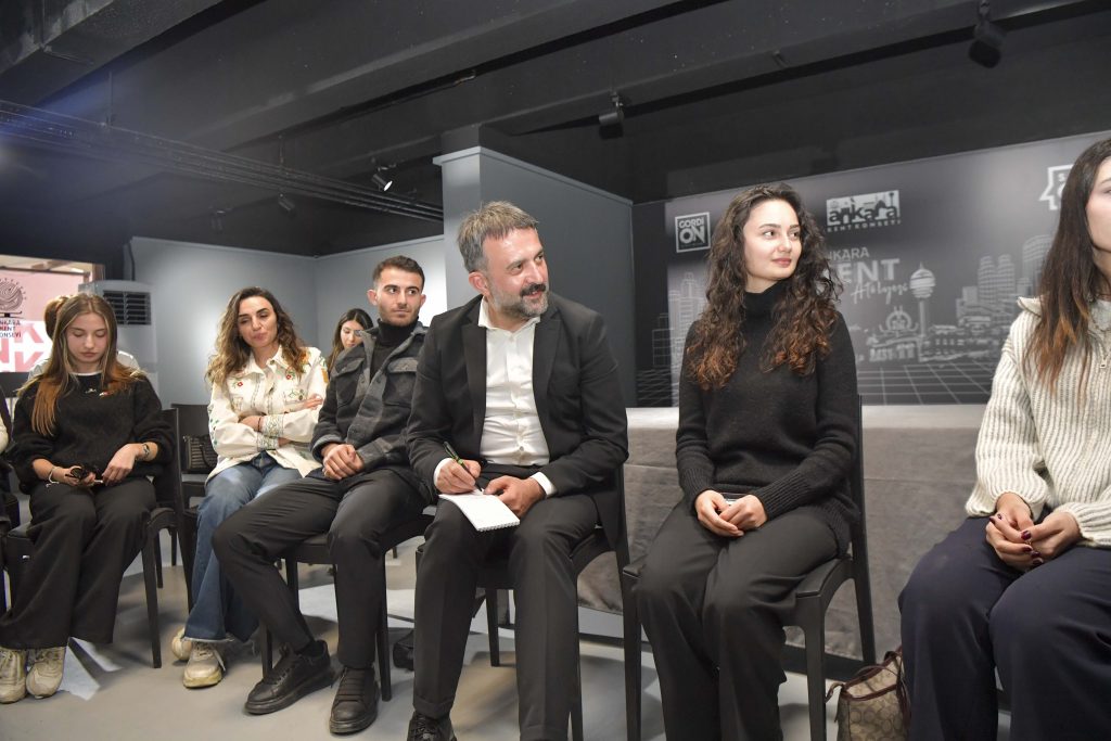 Özyeğin Üniversitesi İdealist Hukukçular Kulübü’nden AKK Başkanı Halil İbrahim Yılmaz’a Ziyaret — fotoğraf 23