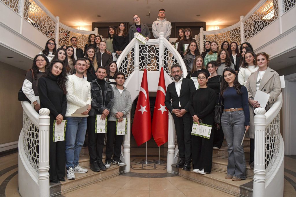 Özyeğin Üniversitesi İdealist Hukukçular Kulübü’nden AKK Başkanı Halil İbrahim Yılmaz’a Ziyaret — fotoğraf 29