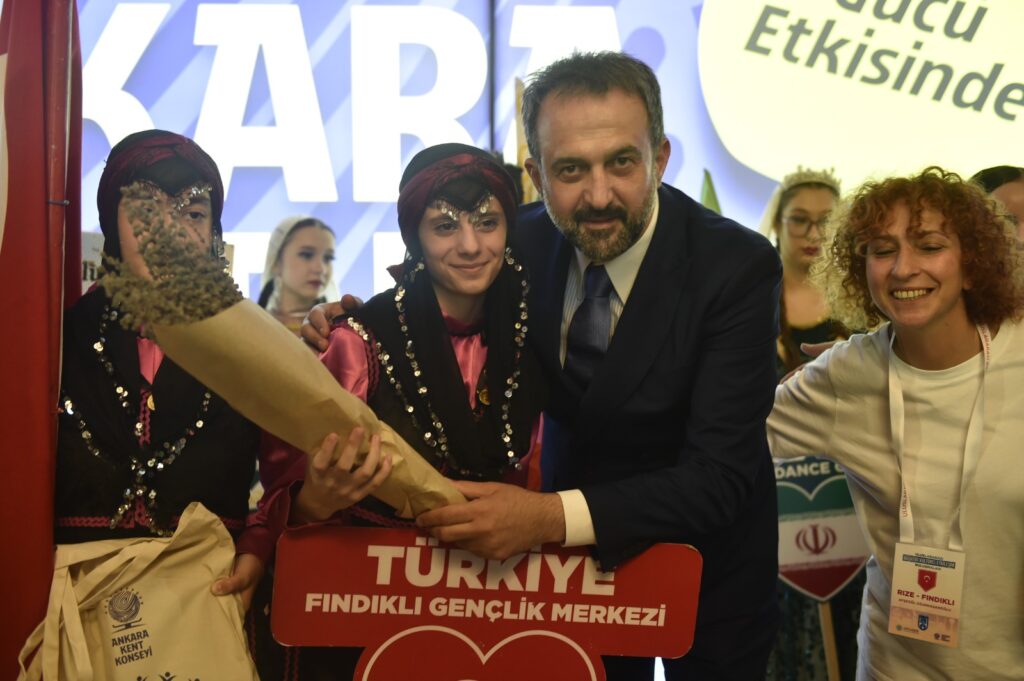Çocuklar ve Halil İbrahim Yılmaz — fotoğraf 6