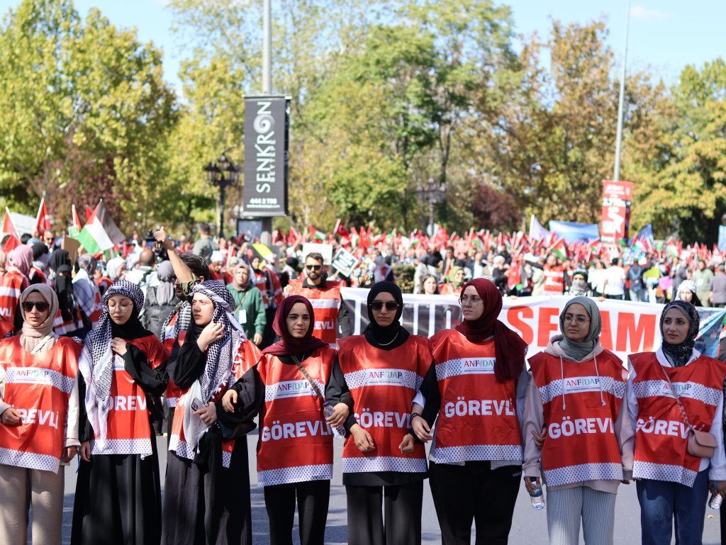 Başkent’te Yüzbinler Filistin İçin Tek Yürek Oldu — fotoğraf 16