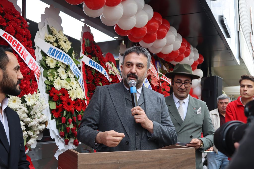 AKK Başkanı Halil İbrahim Yılmaz “Arçelik Siteler Bayii Açılış Töreni”ne Katıldı — fotoğraf 2