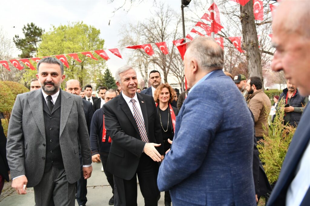 2025’in Son İftarında Sivil Toplum Kuruluşlarının Temsilcileri, Gençler, Sporcular ve Bürokratlar AKK’nin Dostluk Sofrasında Buluştu — fotoğraf 5