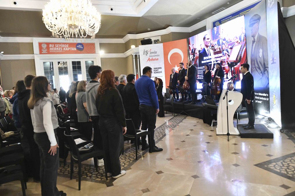AKK’de Başkentliler ATA’YI Andı: Sahnede, Kalplerde, HER NOTADA AYNI ÖZLEM — fotoğraf 5