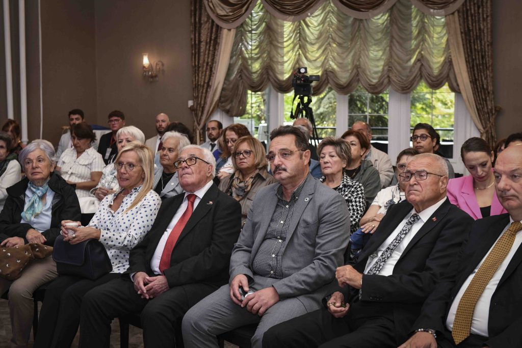 AKK’de “Kendimize Keşif Yolculuğu” Paneliyle Bilinçaltına Yolculuk — fotoğraf 7