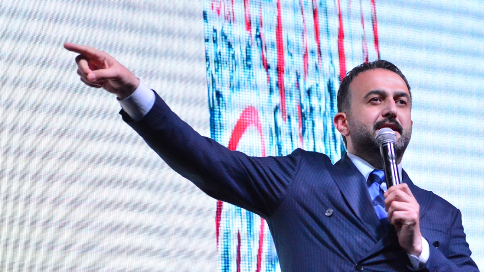 Kent kimliği giderek tanımsızlaşıyor, hatta neredeyse yitiriliyor…